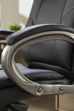 Michigan Executive Chair -Furniture Sale Shop michigan 5